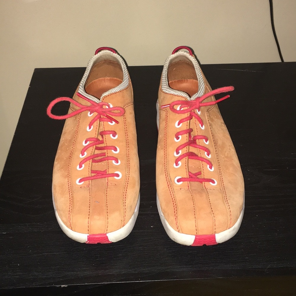 Cole Hana Women’s Orange Sneakers